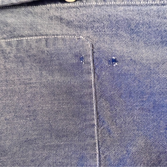 Lacoste men( can be unisex) long sleeve size 40 - Picture 3 of 5